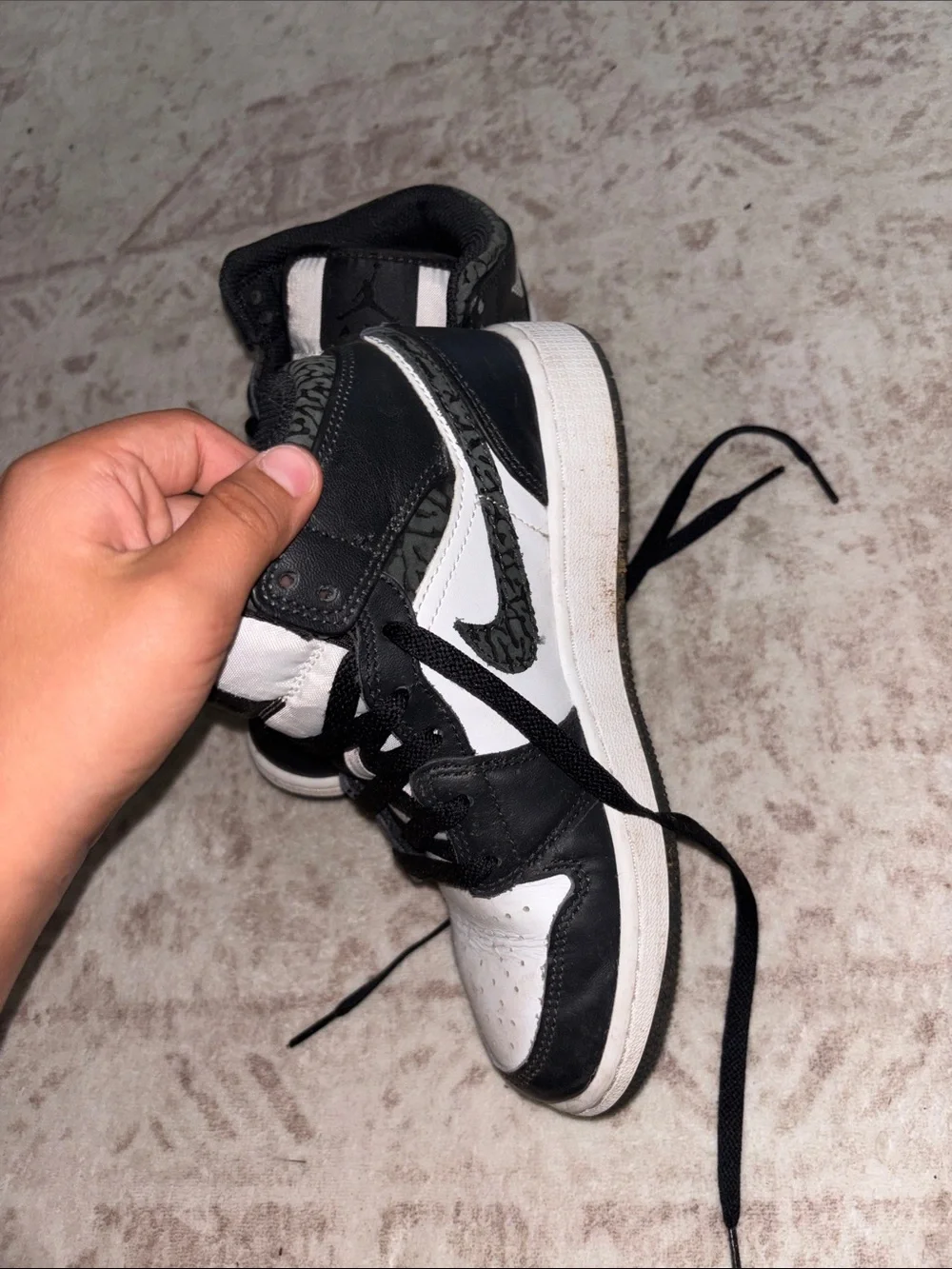 Nike bold black